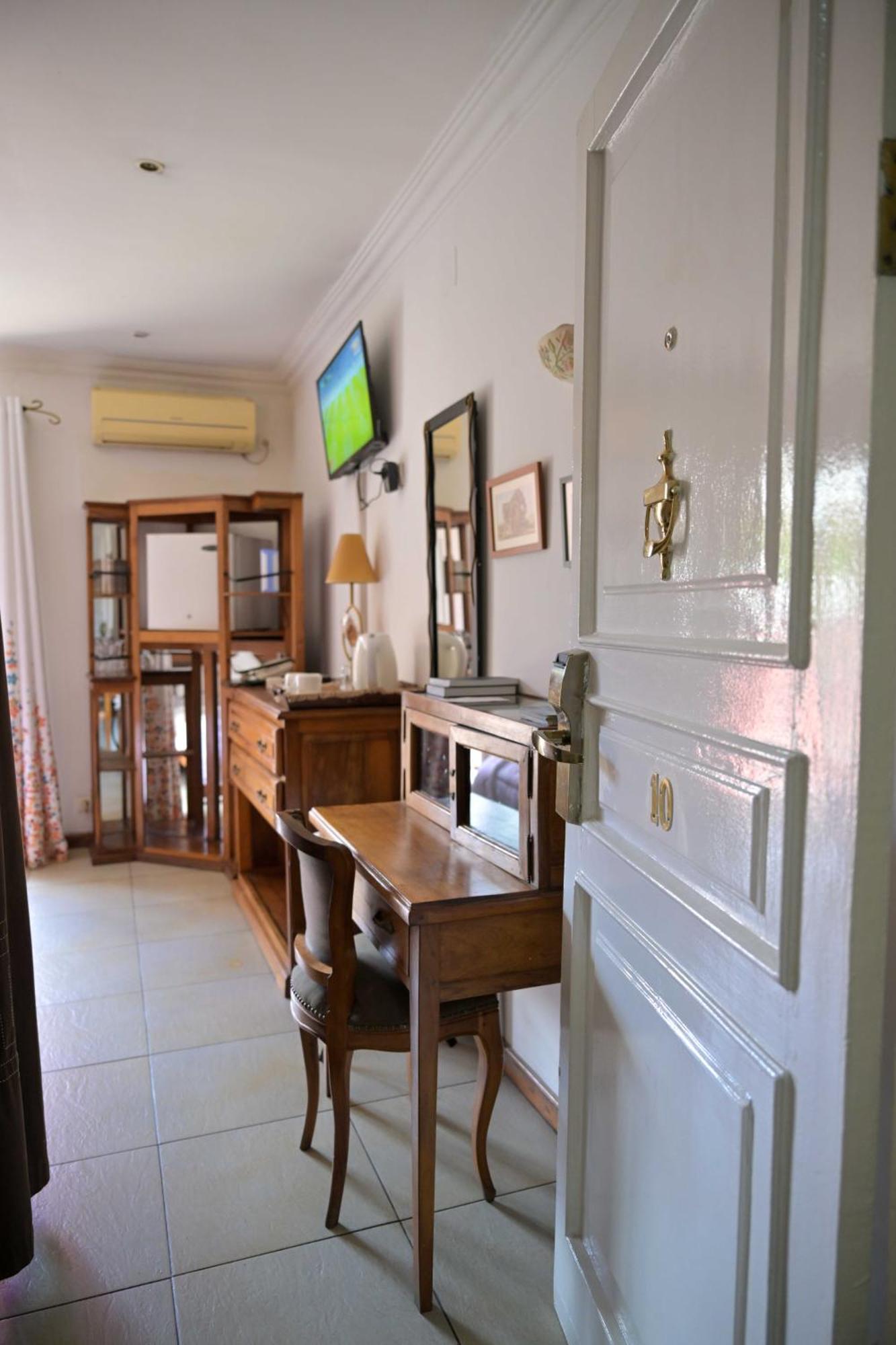 אנטננריבו Hotel Brajas מראה חיצוני תמונה