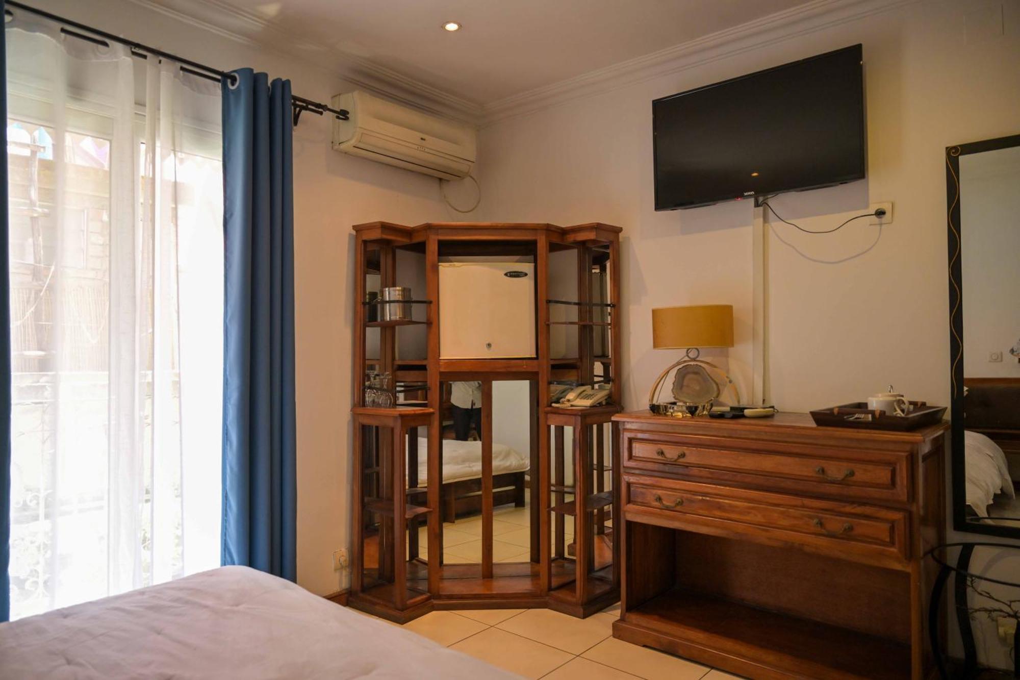 אנטננריבו Hotel Brajas מראה חיצוני תמונה
