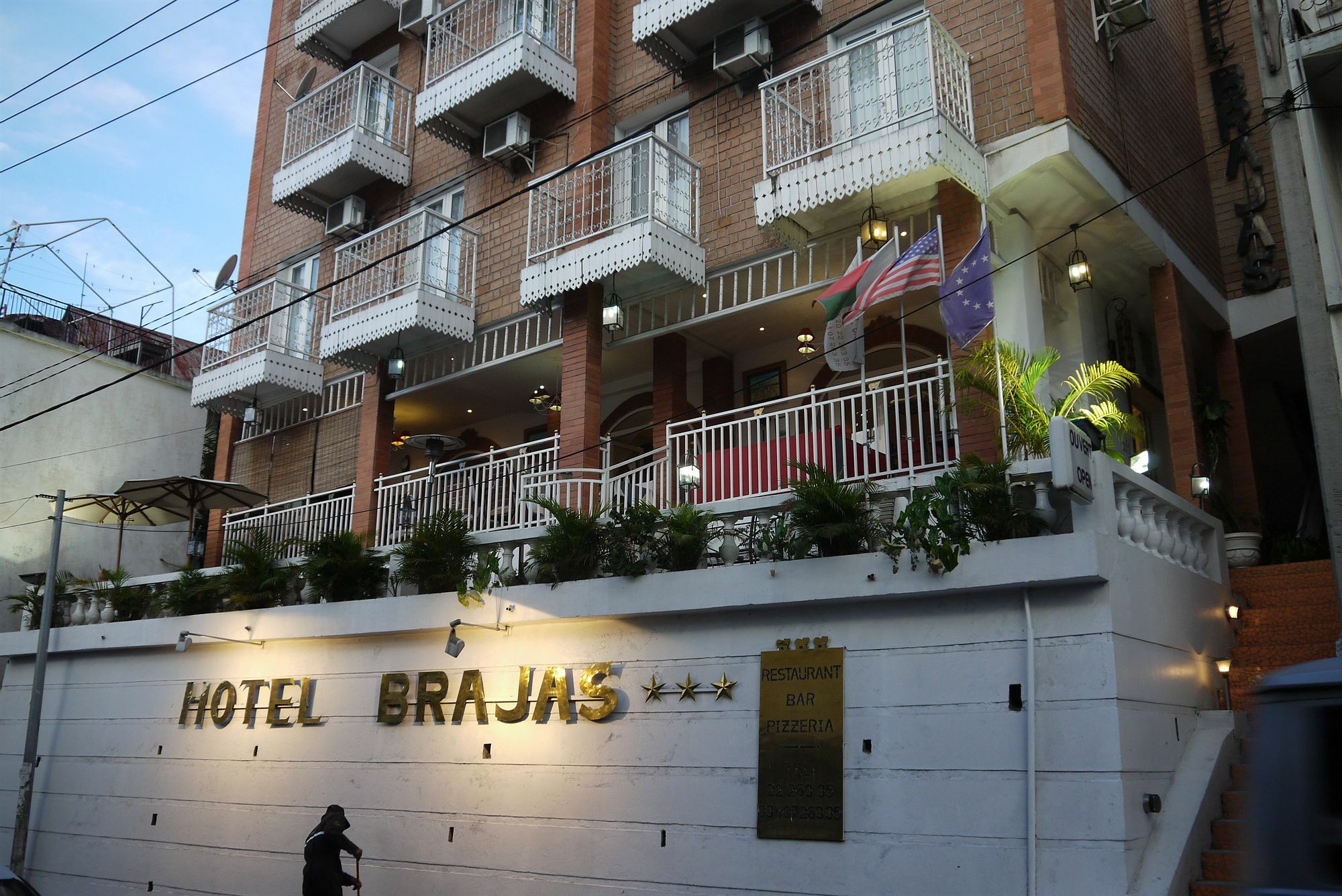 אנטננריבו Hotel Brajas מראה חיצוני תמונה